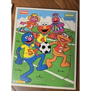 VTG 1994 Sesame Street Wooden Puzzle The Soccer Game 10 pieces Ages 2-5 315-06